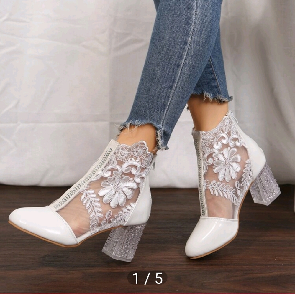 Shein Elegant white boots size 41/9us